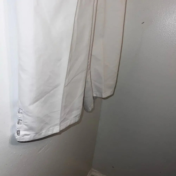 Alfred Dunner,12P, elastic rear slant front pockets cut-out beaded hem Capri - Picture 3 of 6